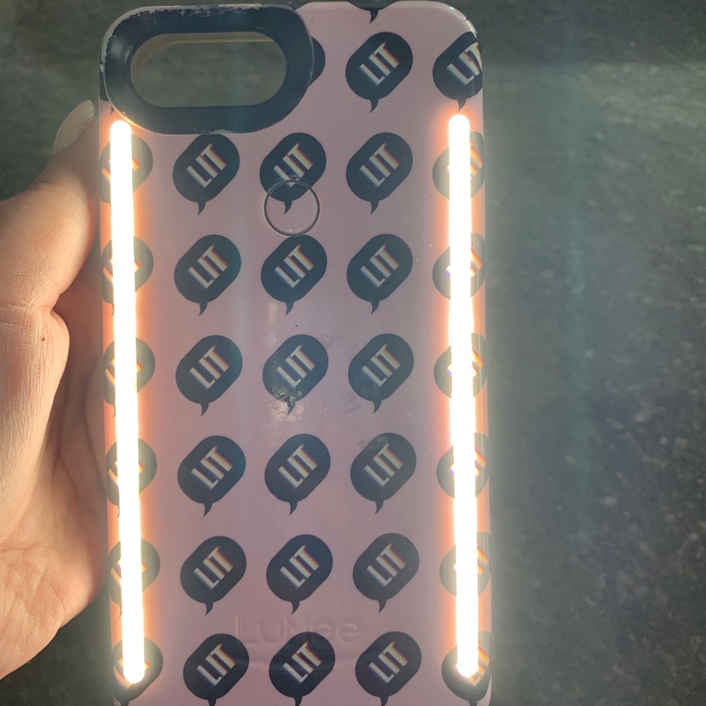 Phone case - Picture 5 of 7